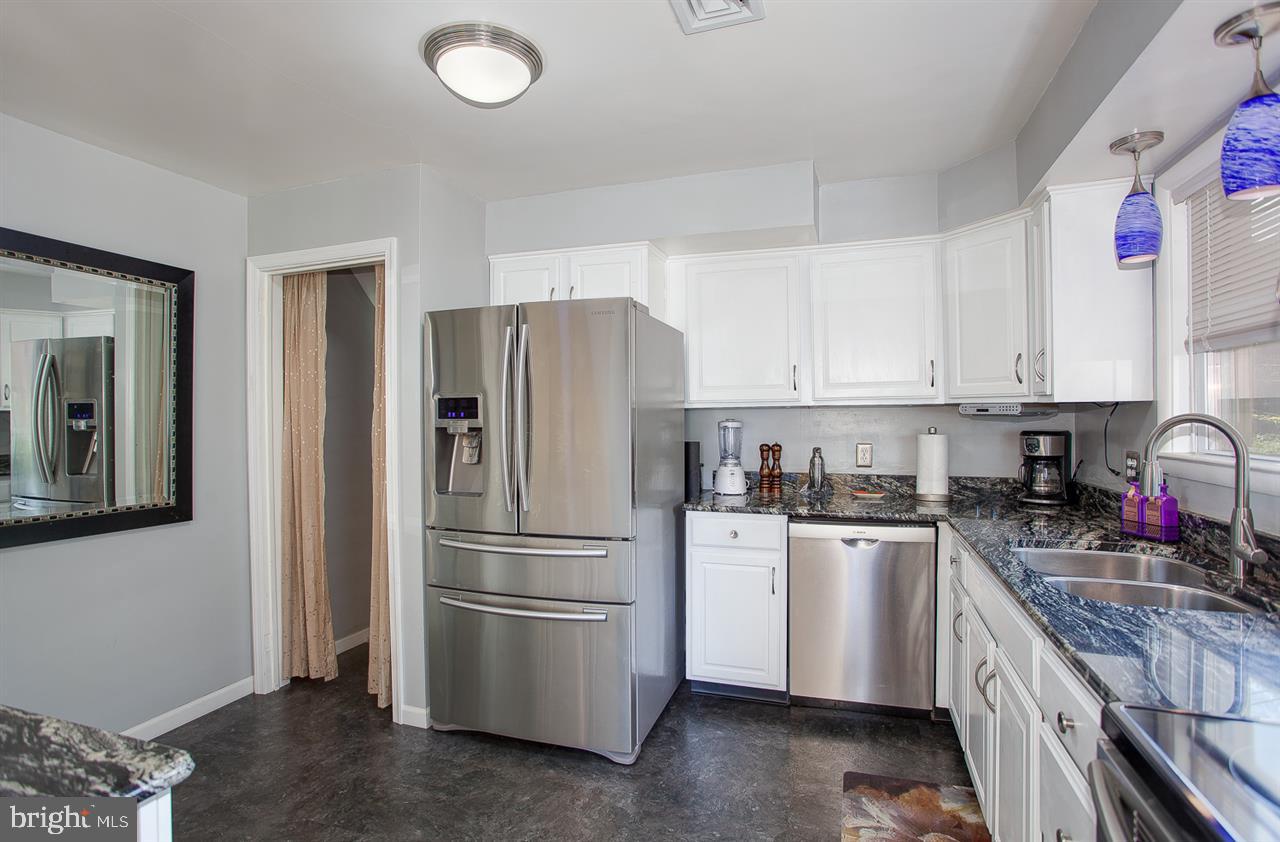 504 Clinton Road Harrisburg, PA 17109 - Photo 7 of 25 Gallery Image 7