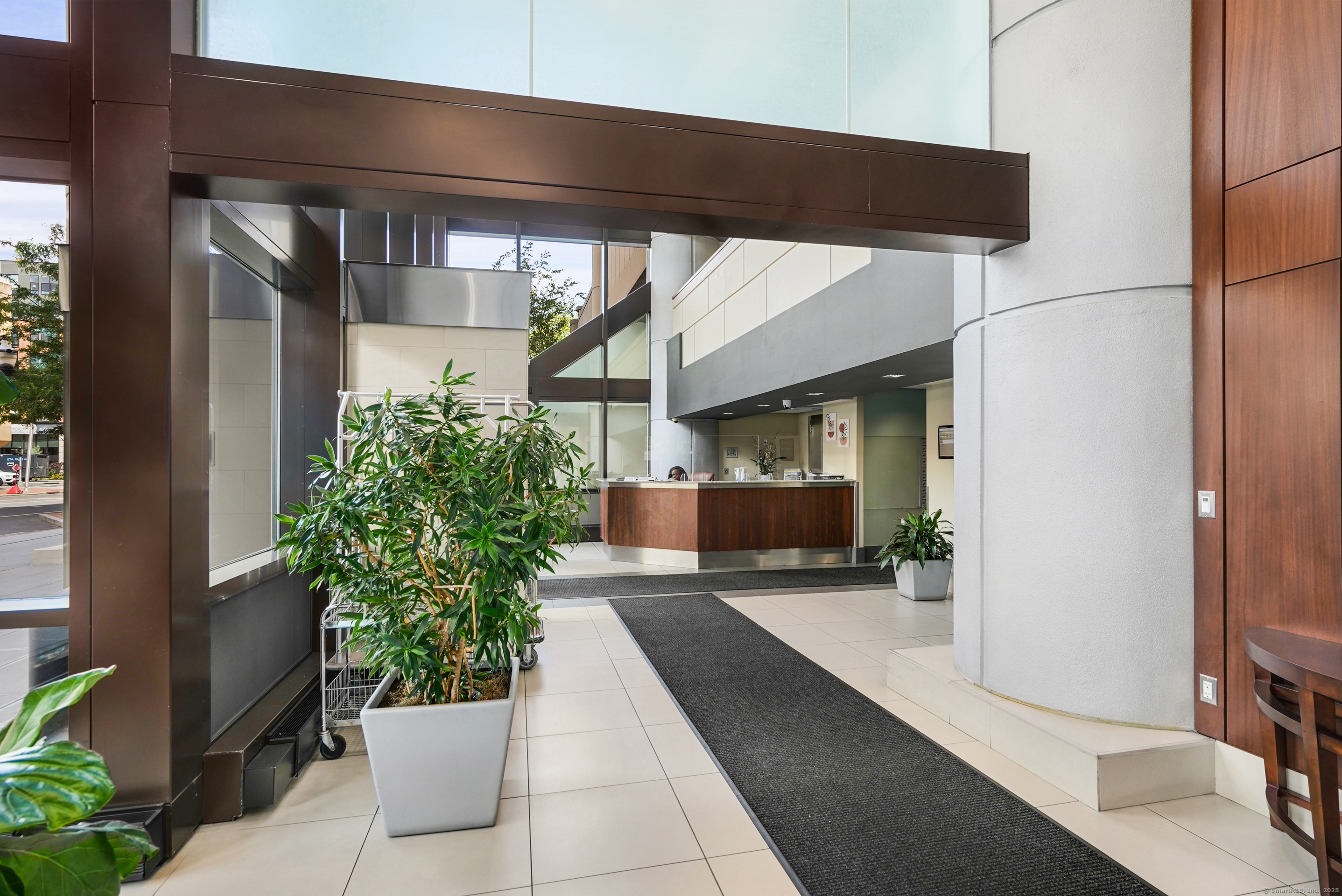 127 Greyrock Place, Unit 1409 Stamford, CT 06901 - Photo 4 of 18