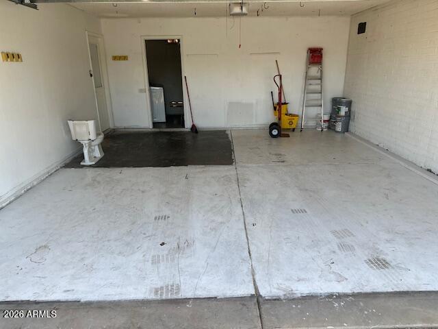 4008 West Laurel Lane Phoenix, AZ 85029 - Photo 5 of 10 a view of a room with gym equipment