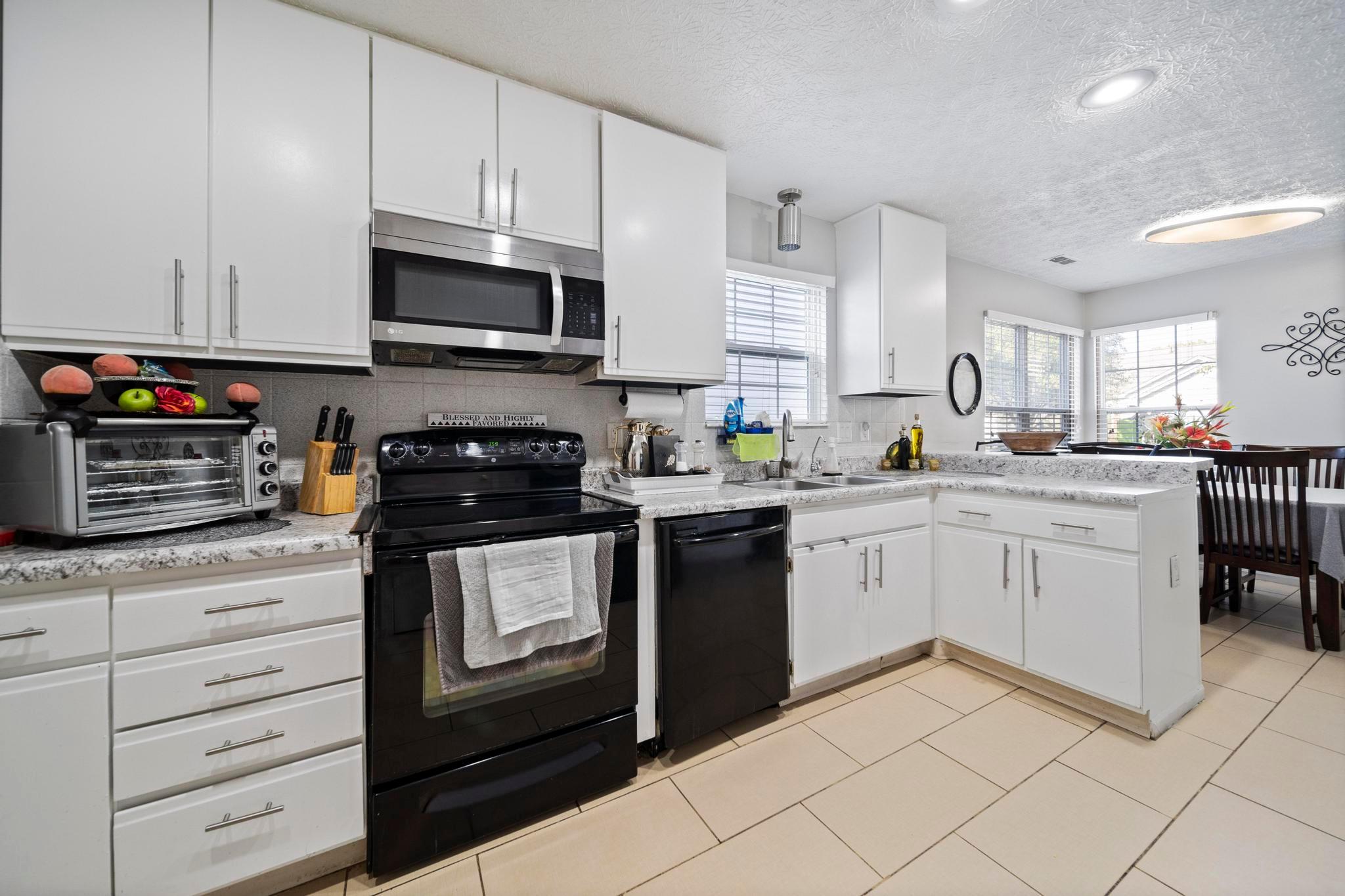 2141 Margo Road Columbus, OH 43229 - Photo 24 of 36 DSC03946