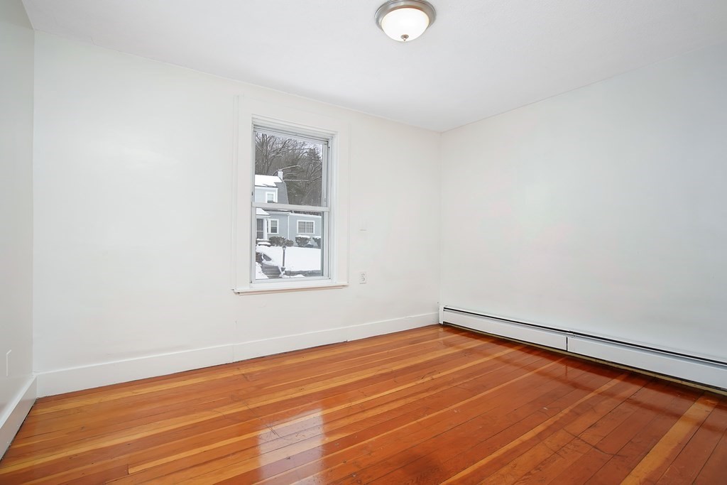 18 Holbrook Street Palmer, MA 01069 - Photo 19 of 24