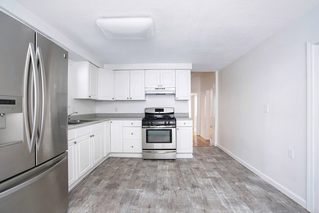18 Holbrook Street Palmer, MA 01069 - Photo 4 of 24