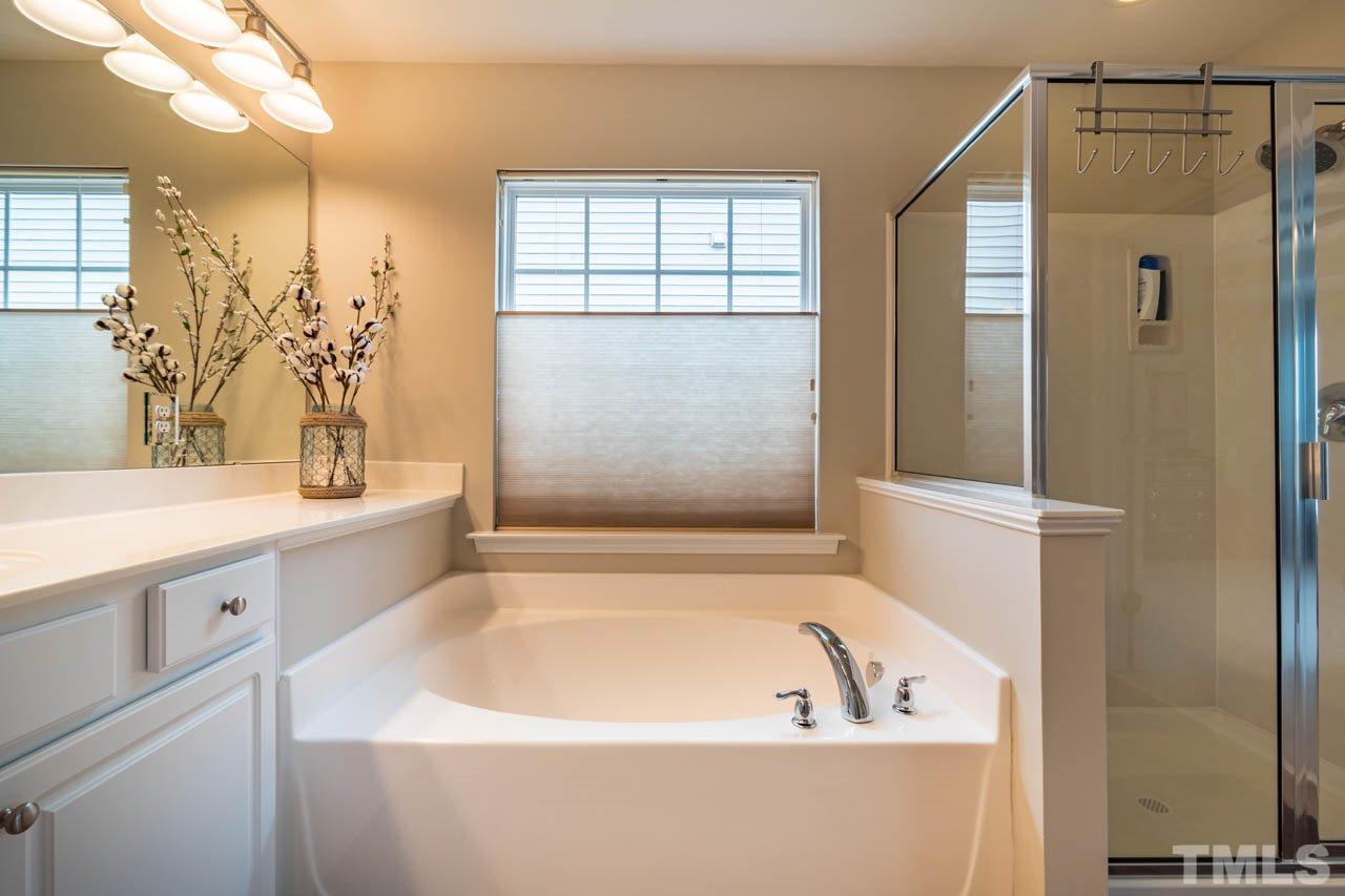 5447 Shaker Heights Lane Raleigh, NC 27613 - Photo 22 of 29 Gallery Image 22