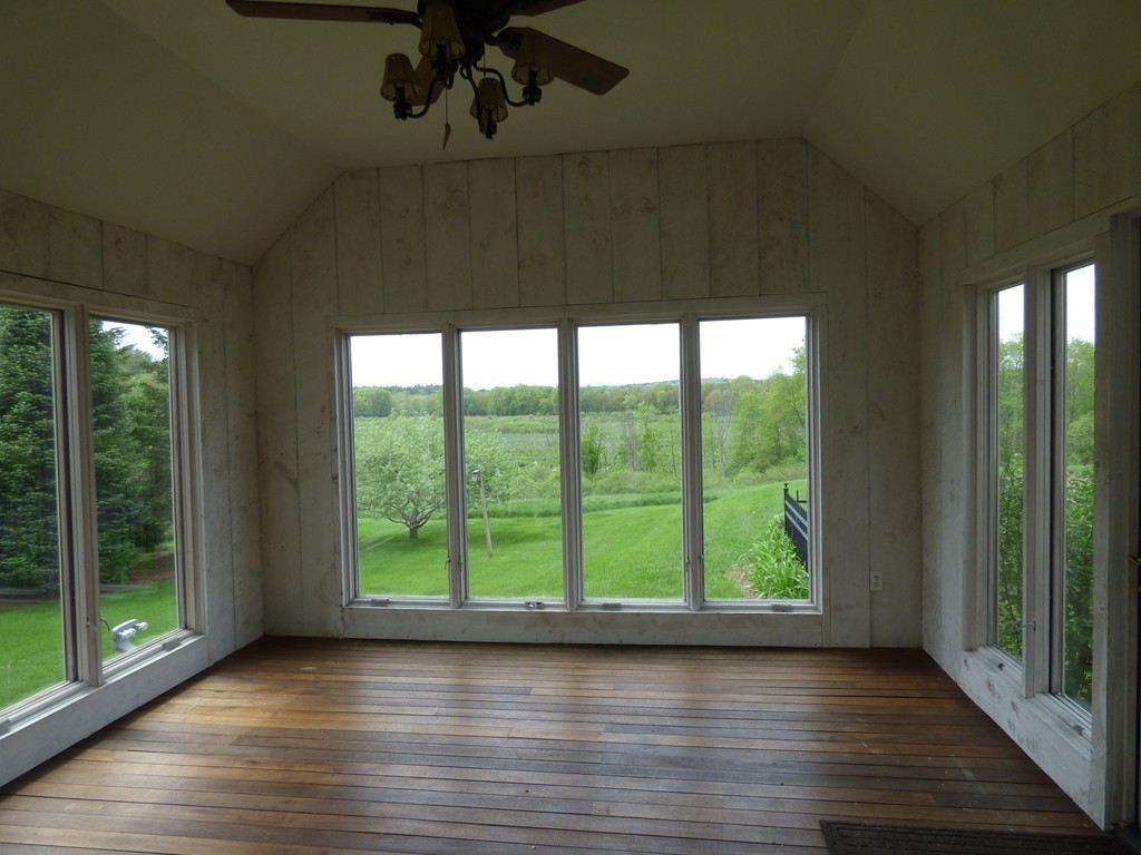 336 Still River Road Harvard, MA 01451 - Photo 11 of 30