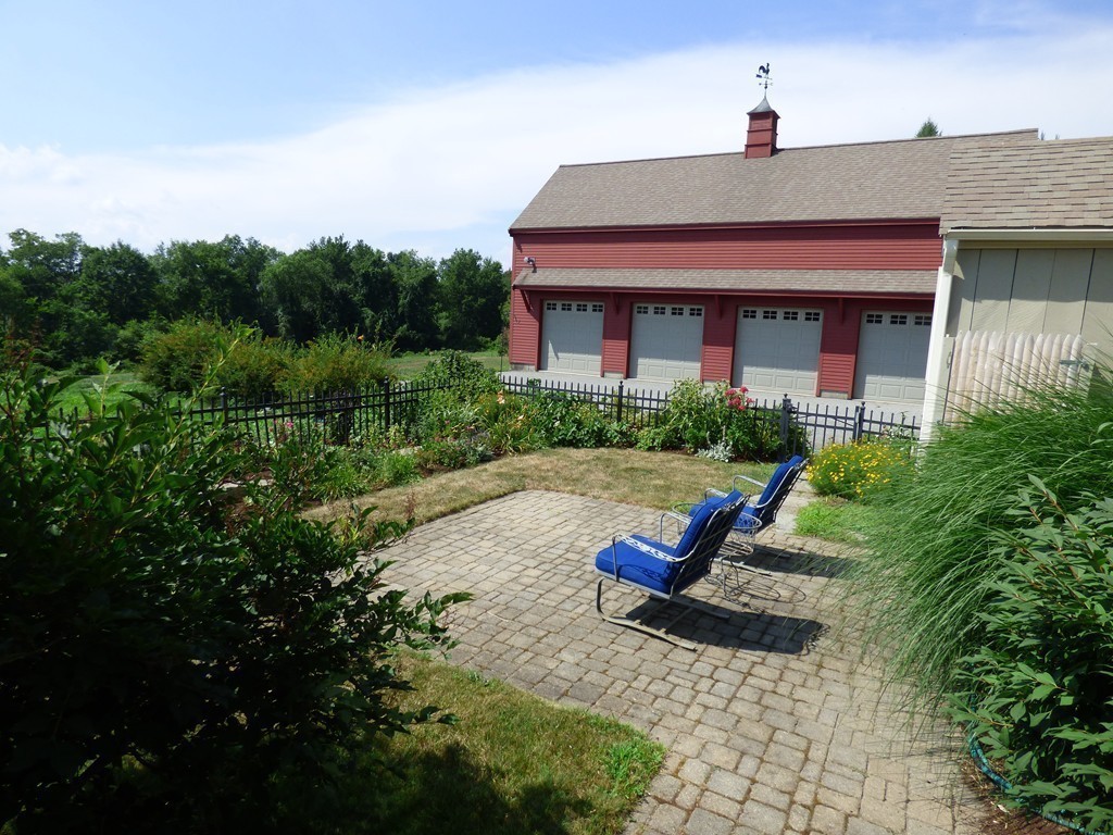 336 Still River Road Harvard, MA 01451 - Photo 6 of 30