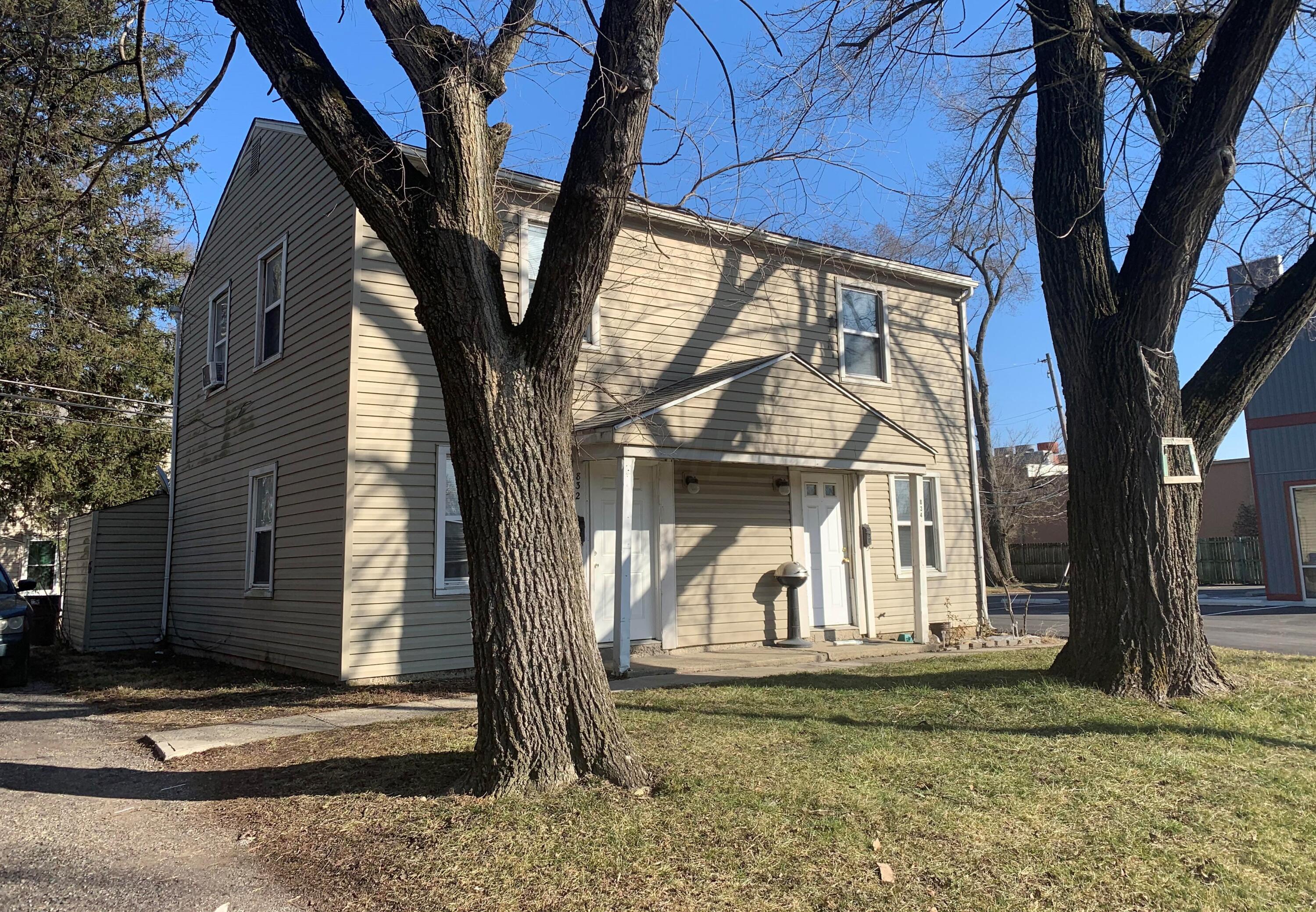 832 South Hamilton Road, Unit 832834 Whitehall, OH 43213 - Photo 2 of 6 Gallery Image 2