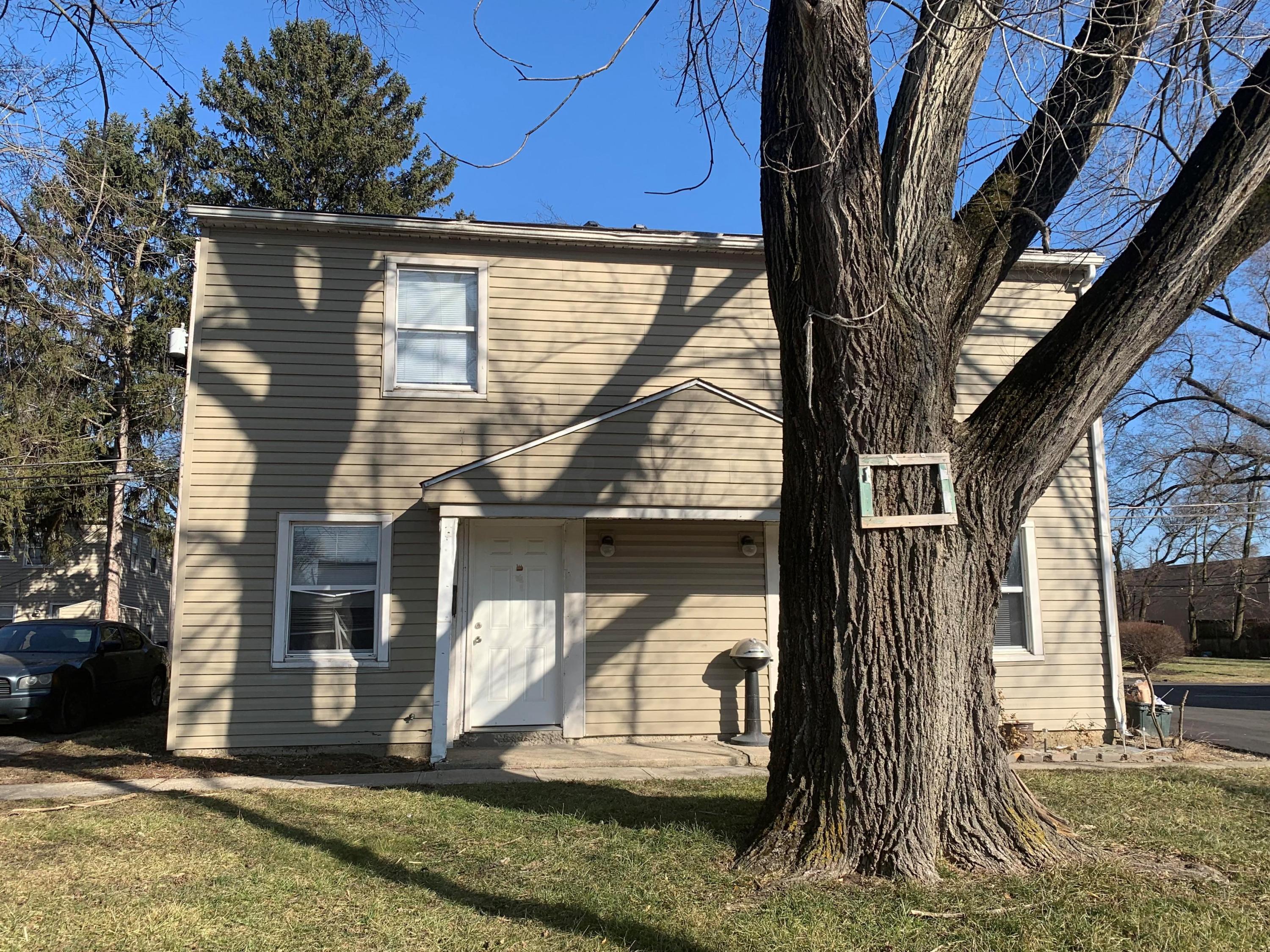 832 South Hamilton Road, Unit 832834 Whitehall, OH 43213 - Photo 3 of 6 Gallery Image 3