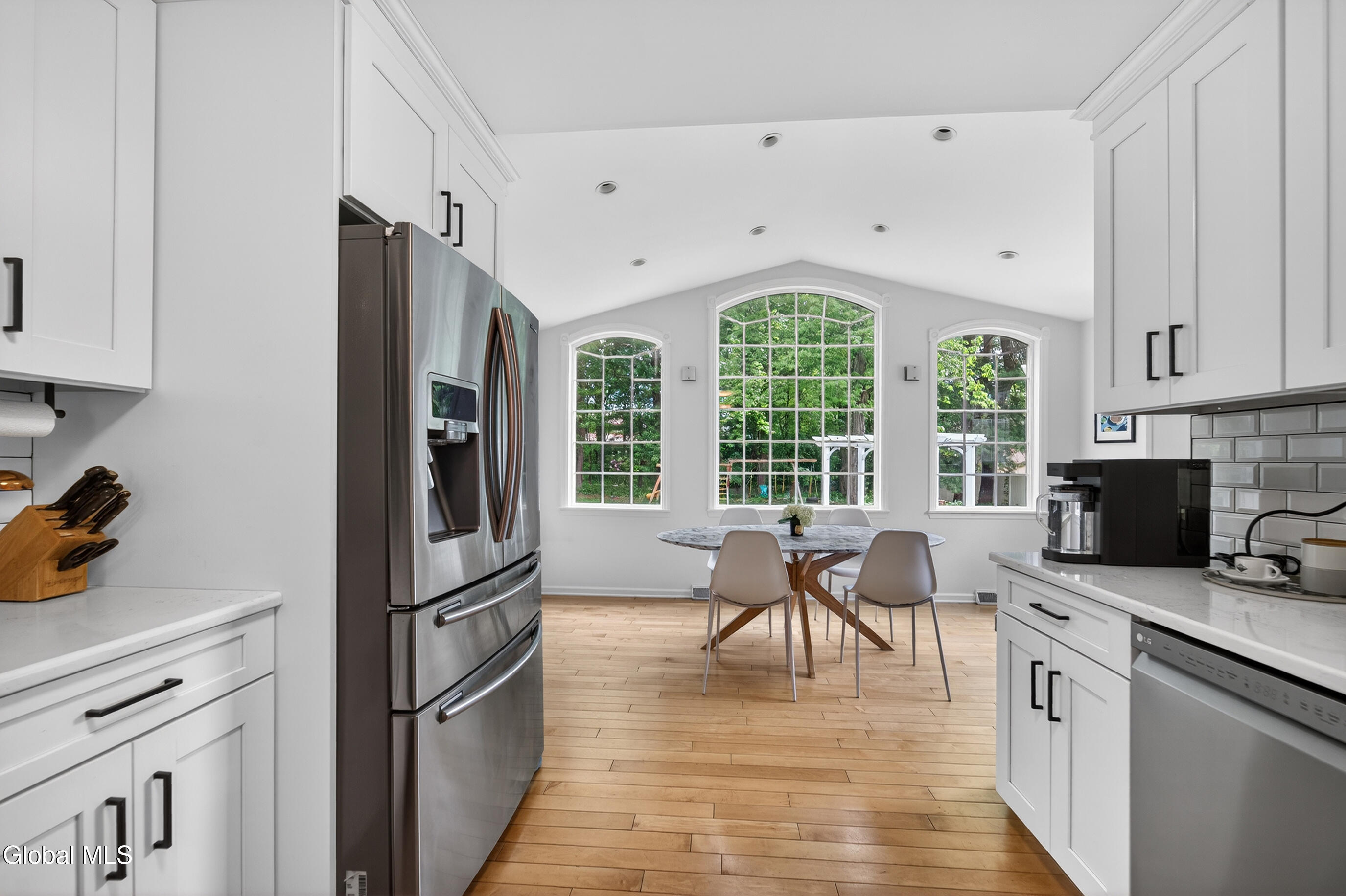 77 Huntersfield Road Bethlehem, NY 12054 - Photo 20 of 71 041-77-Huntersfield-Road-Delmar-NY-12054