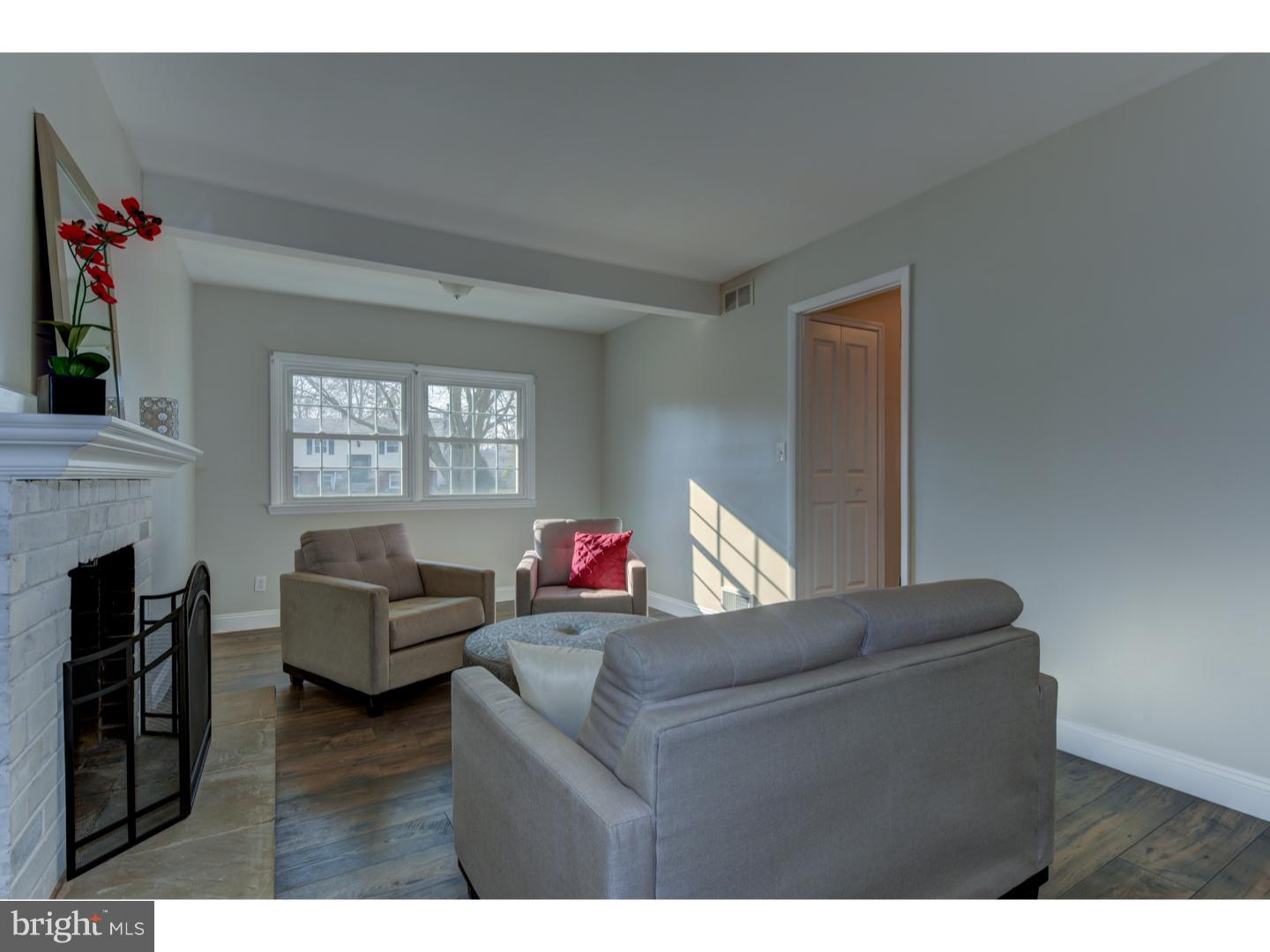 702 Lexington Road Lansdale, PA 19446 - Photo 11 of 25 Family Room