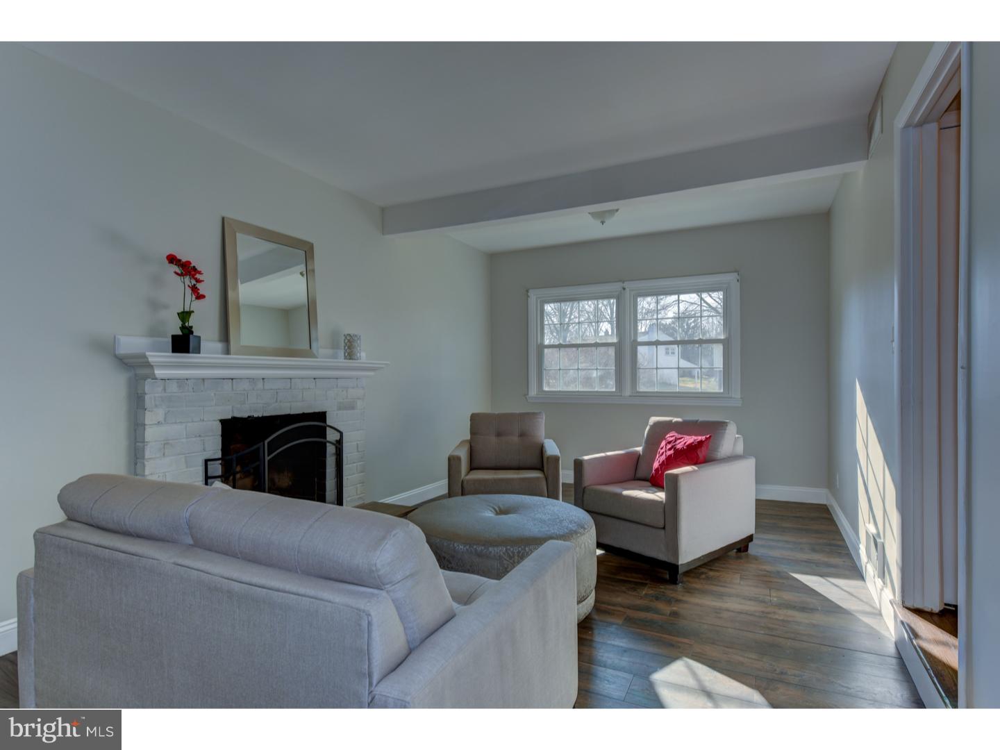 702 Lexington Road Lansdale, PA 19446 - Photo 13 of 25 Family Room