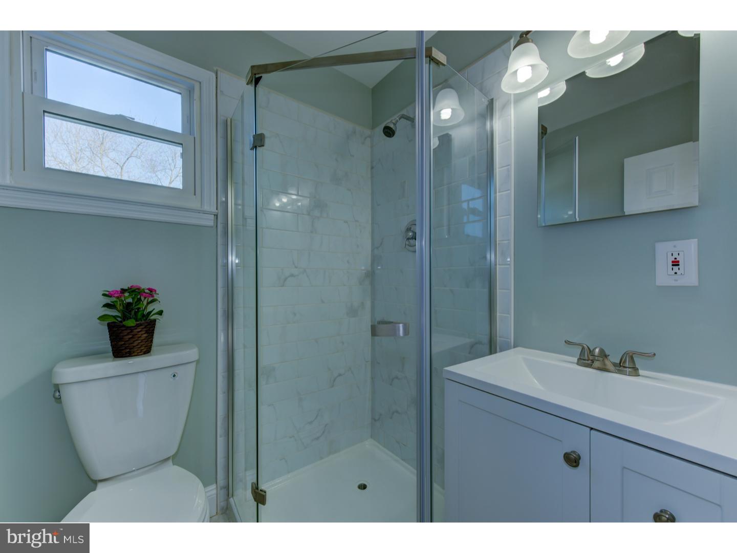 702 Lexington Road Lansdale, PA 19446 - Photo 17 of 25 Master Bathroom