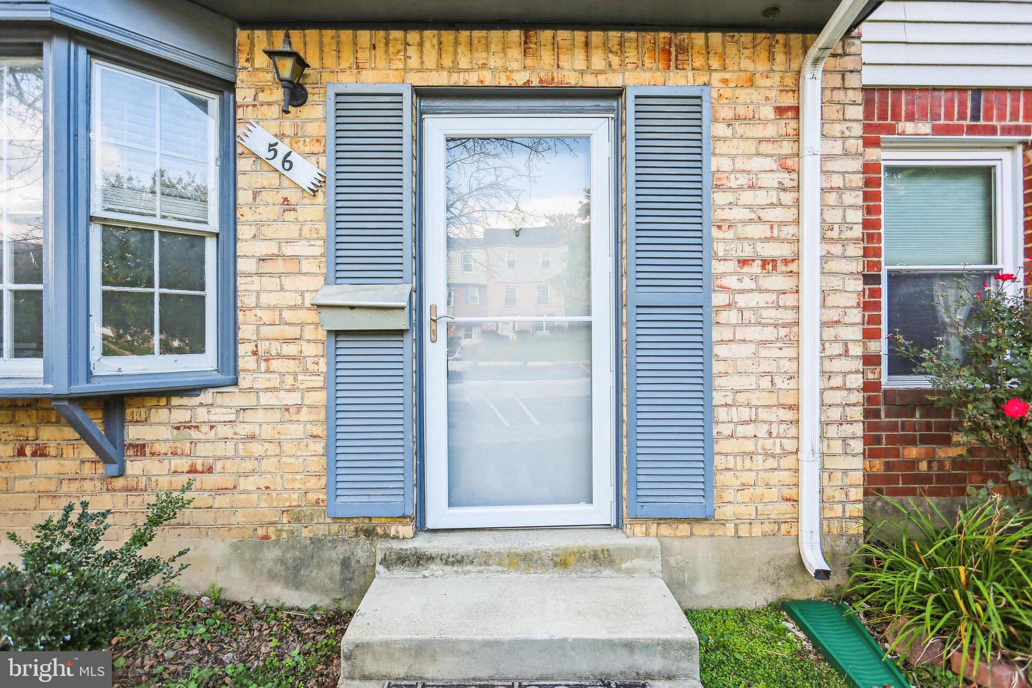 56 Timber Rock Road Gaithersburg, MD 20878 - Photo 3 of 72 Front Porch