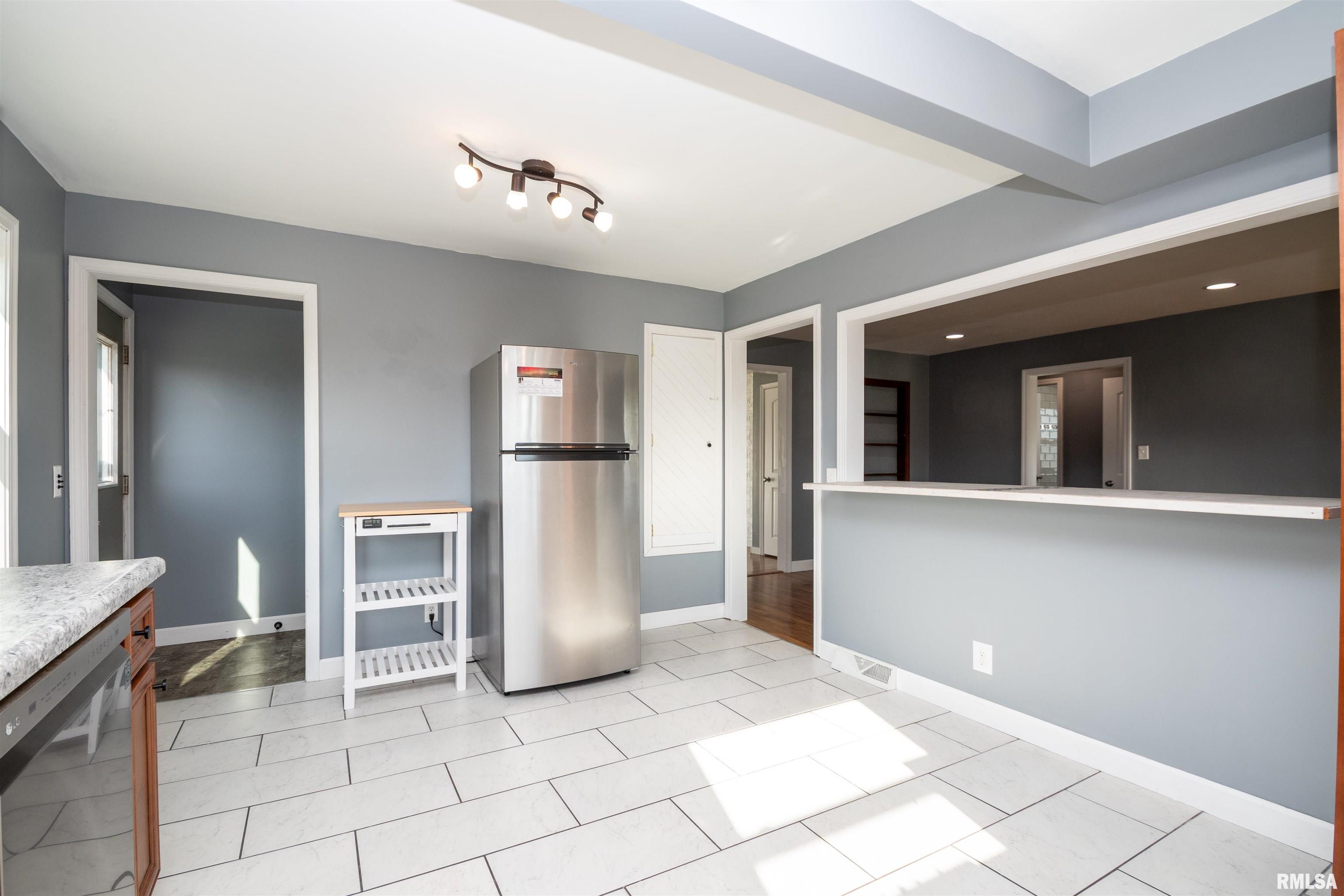 206 South Walnut Street Eureka, IL 61530 - Photo 16 of 41