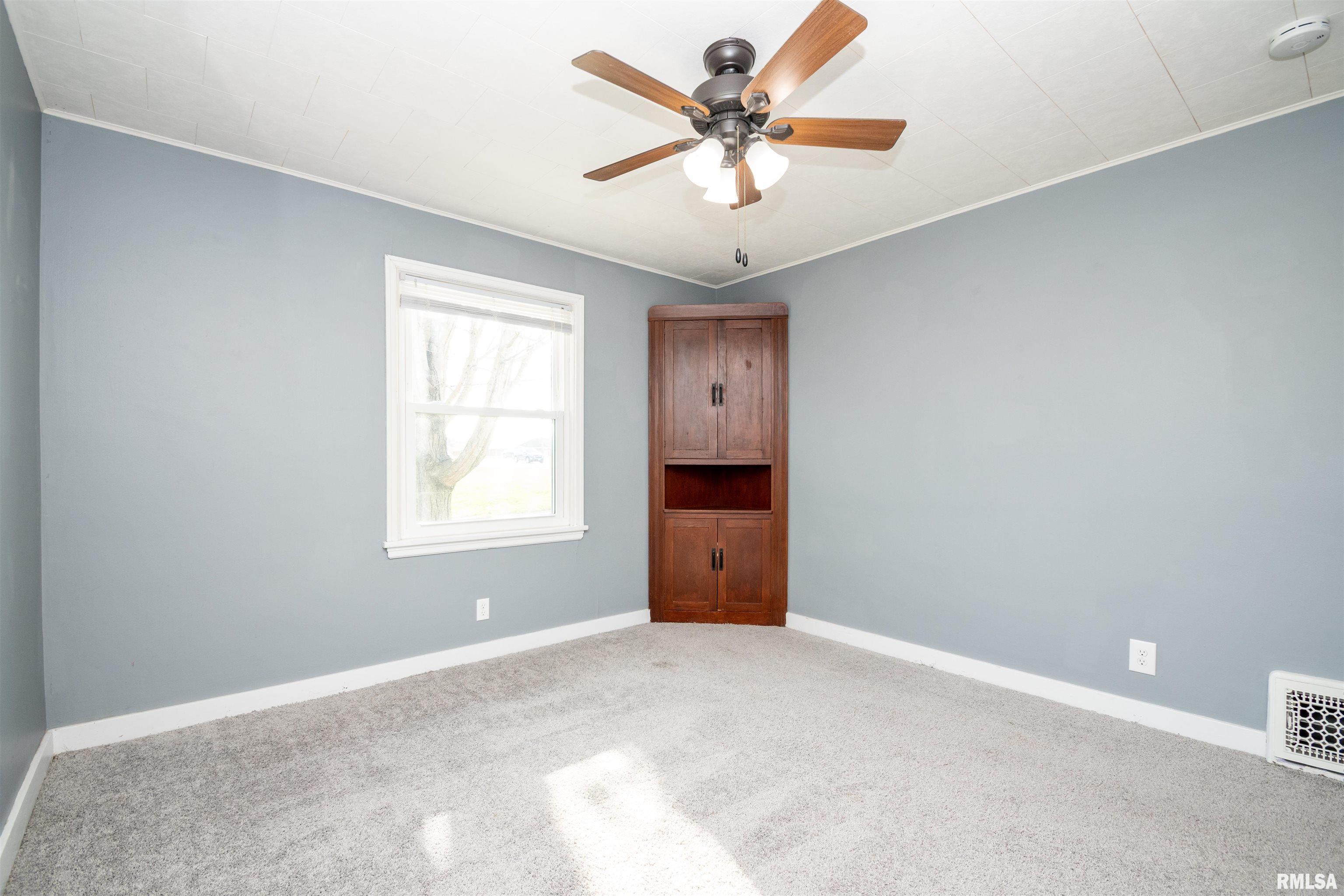 206 South Walnut Street Eureka, IL 61530 - Photo 19 of 41