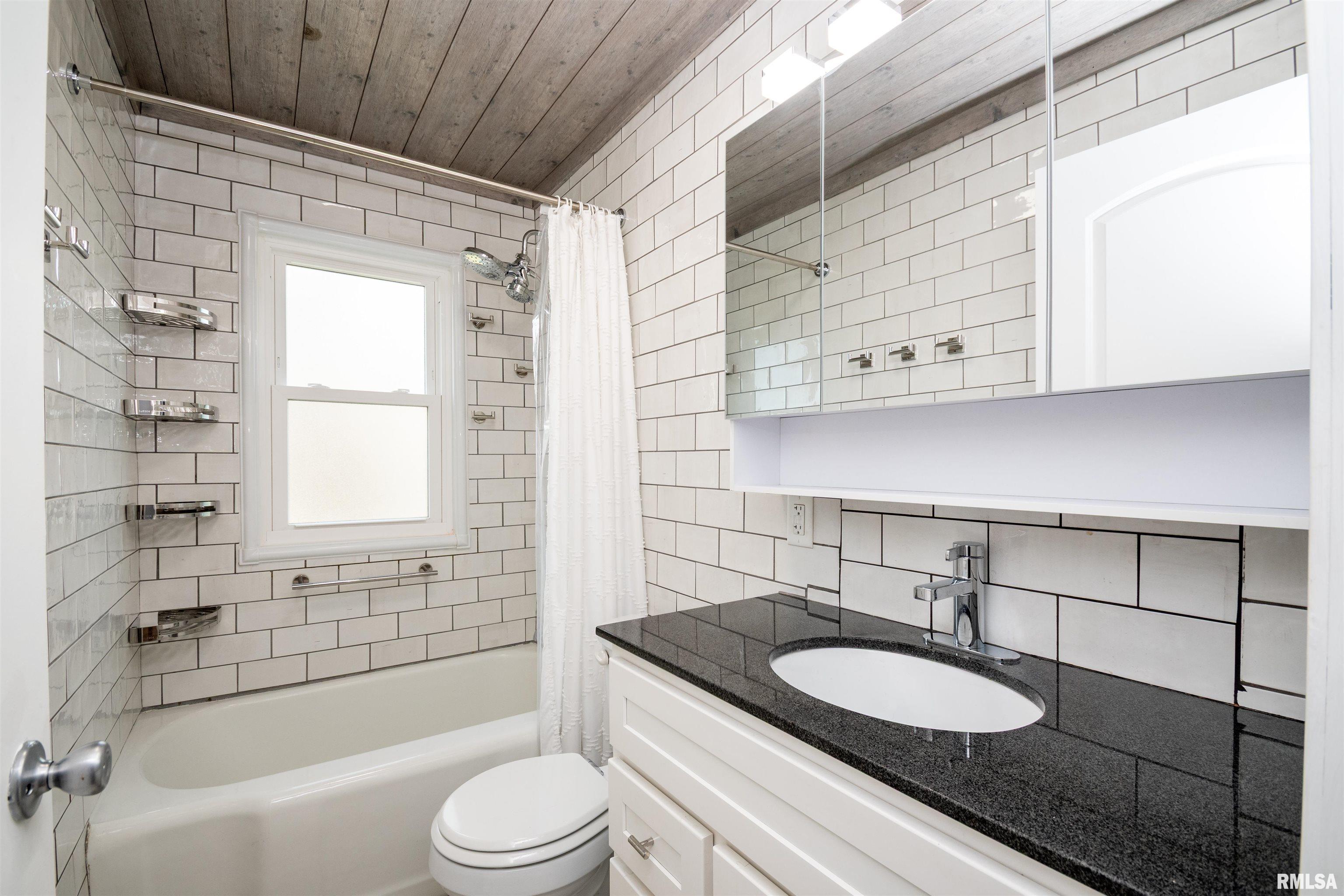 206 South Walnut Street Eureka, IL 61530 - Photo 20 of 41