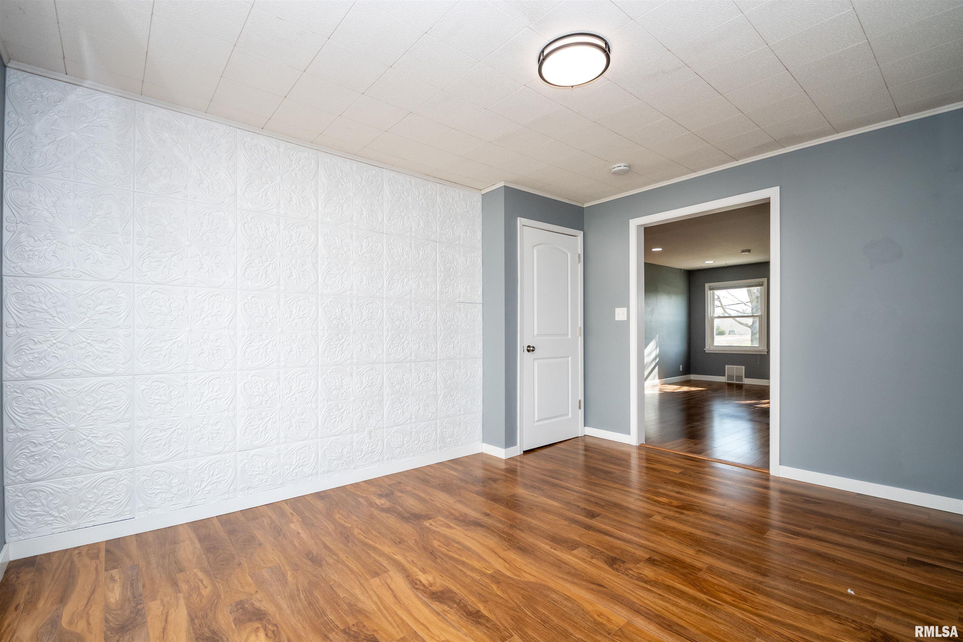 206 South Walnut Street Eureka, IL 61530 - Photo 27 of 41