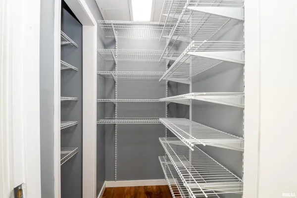 $184,500 | 206 South Walnut Street, Eureka, IL 61530