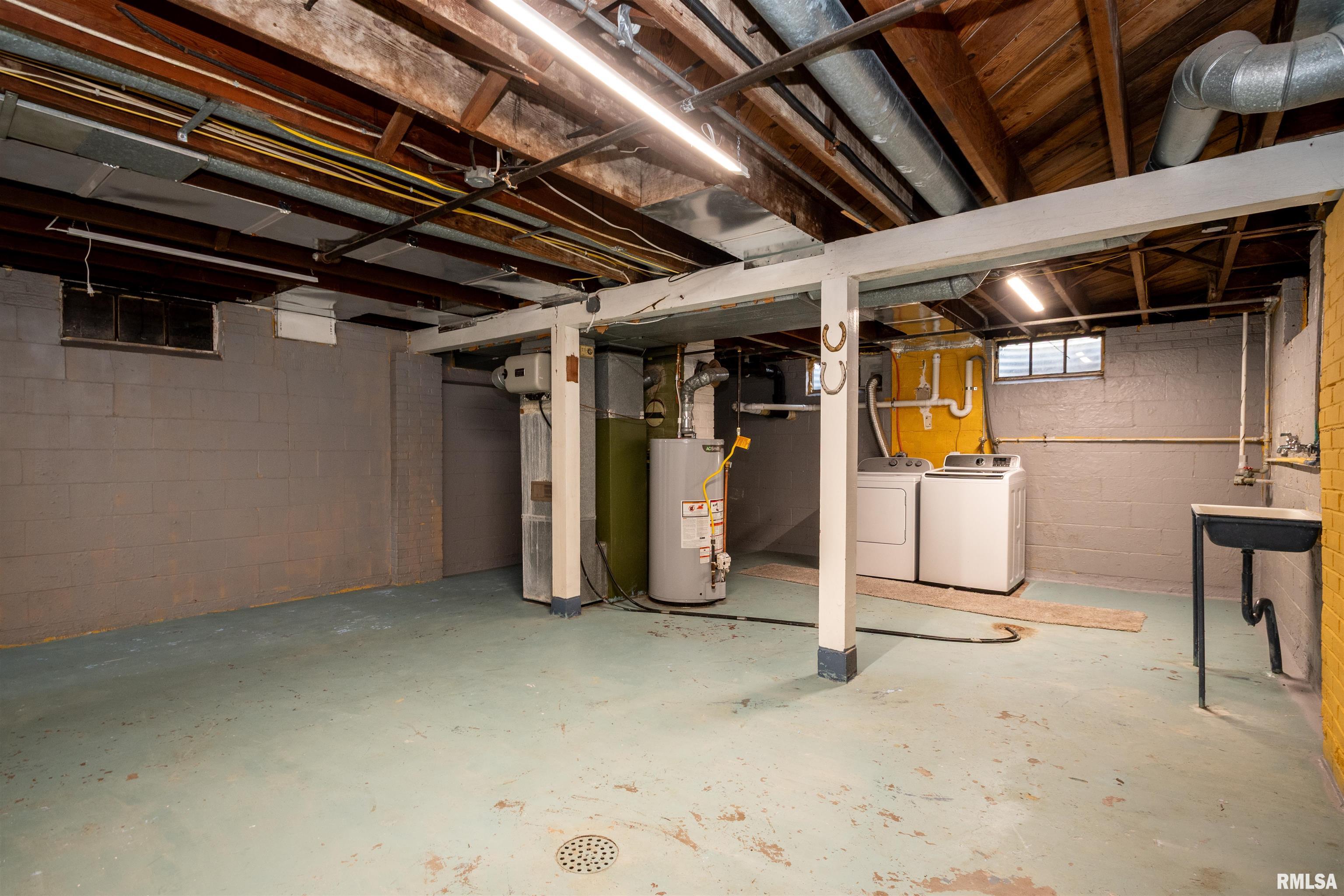 206 South Walnut Street Eureka, IL 61530 - Photo 33 of 41