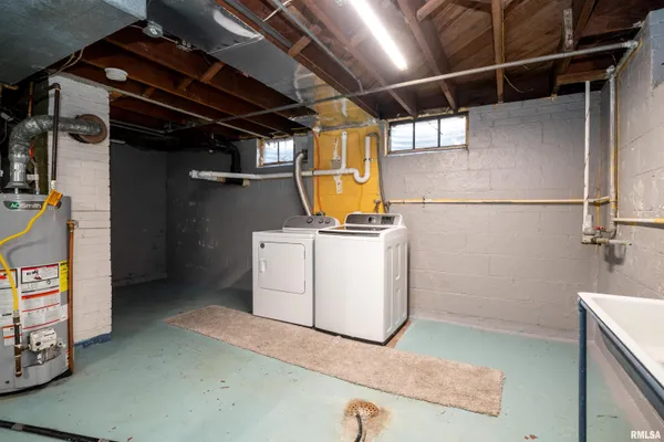 $184,500 | 206 South Walnut Street, Eureka, IL 61530