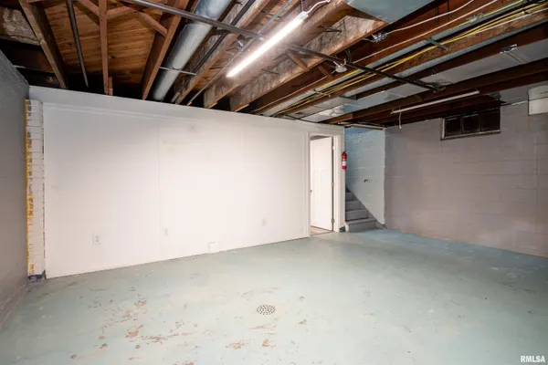 $184,500 | 206 South Walnut Street, Eureka, IL 61530