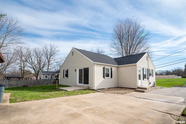 $184,500 | 206 South Walnut Street, Eureka, IL 61530