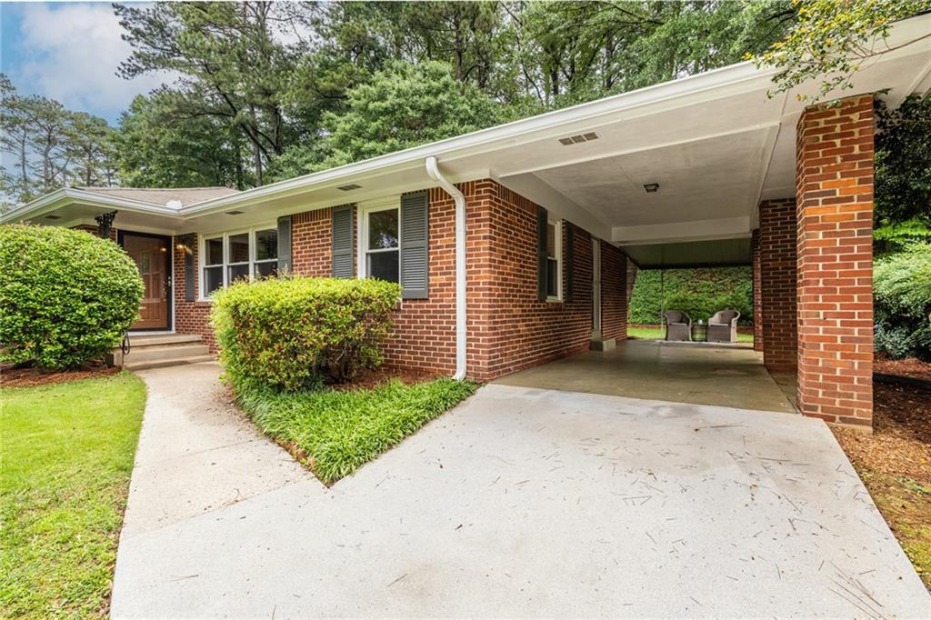 573 North Superior Avenue Decatur, GA 30033 - Photo 4 of 51