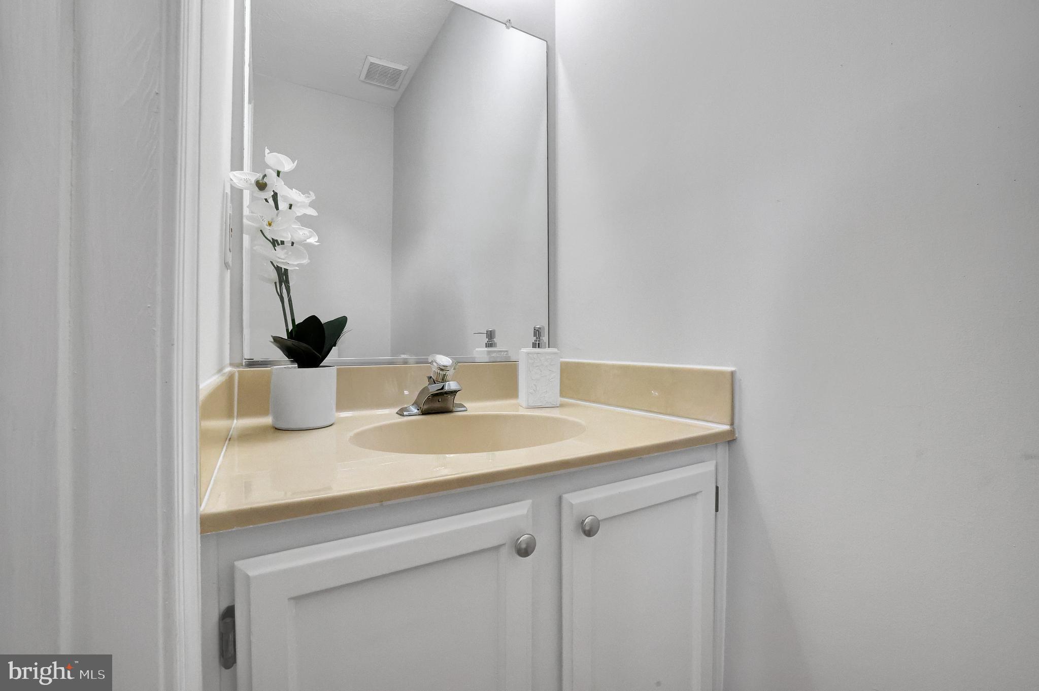 11407 Falcon Ridge Court Beltsville, MD 20705 - Photo 10 of 45