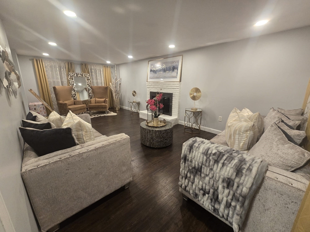 20 Farm Pond Road Dracut, MA 01826 - Photo 16 of 34