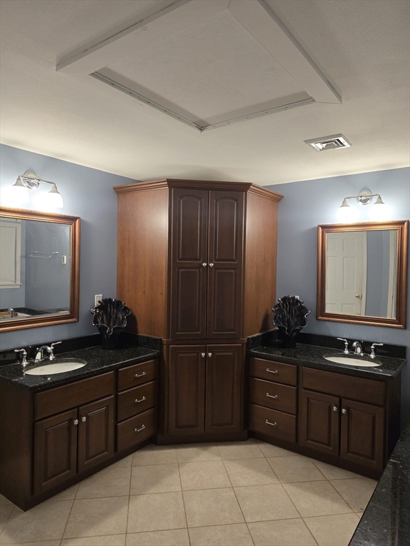 20 Farm Pond Road Dracut, MA 01826 - Photo 23 of 34