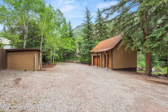 $1,695,000 | 135 Irwin Drive, Redstone, CO 81623