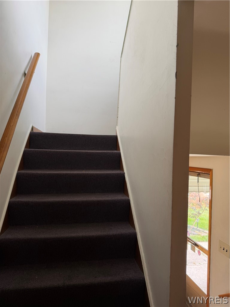 39 Hartwell Road Buffalo, NY 14216 - Photo 7 of 16 Gallery Image 7