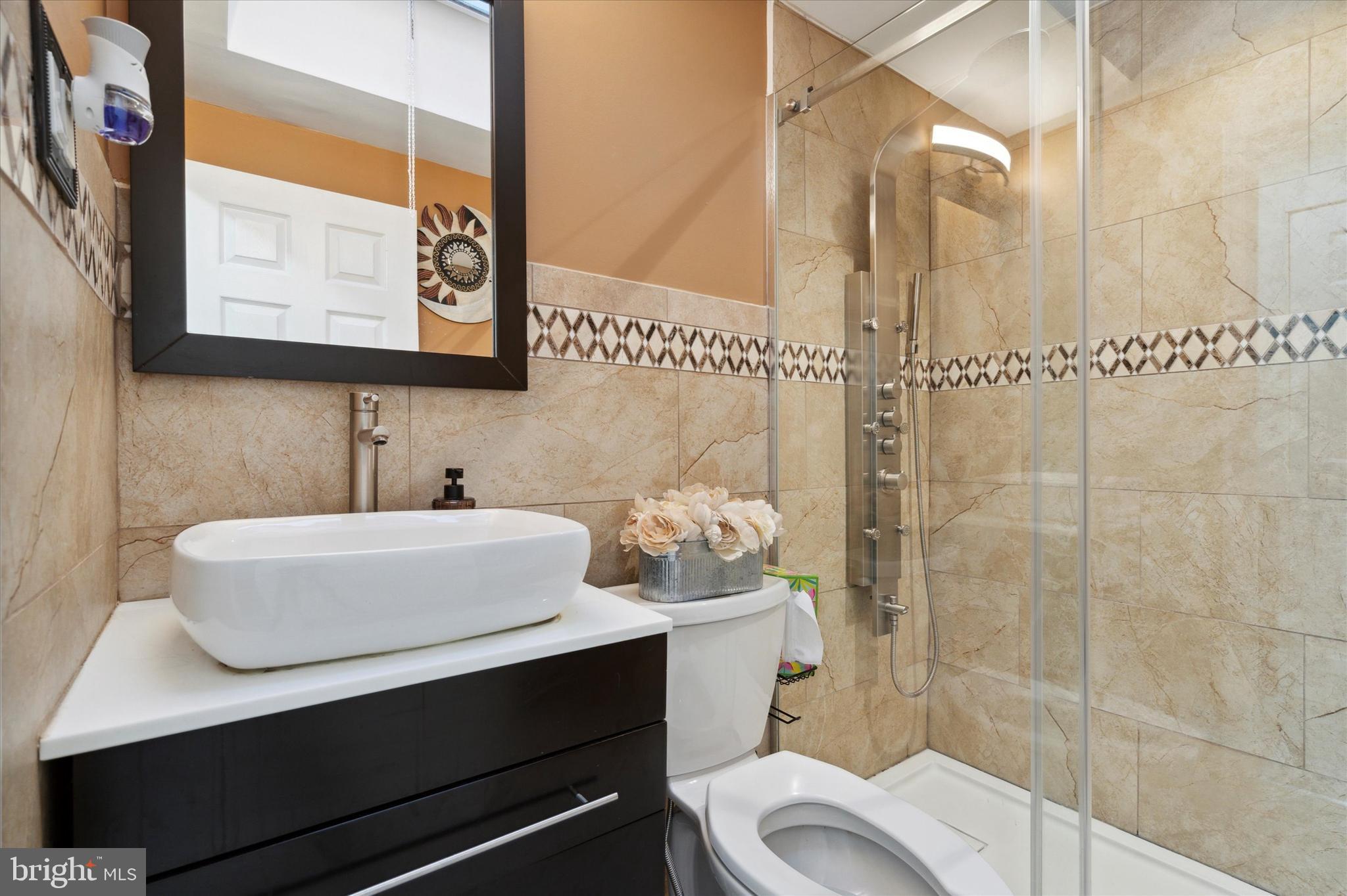 2717 Northview Road Philadelphia, PA 19152 - Photo 16 of 26