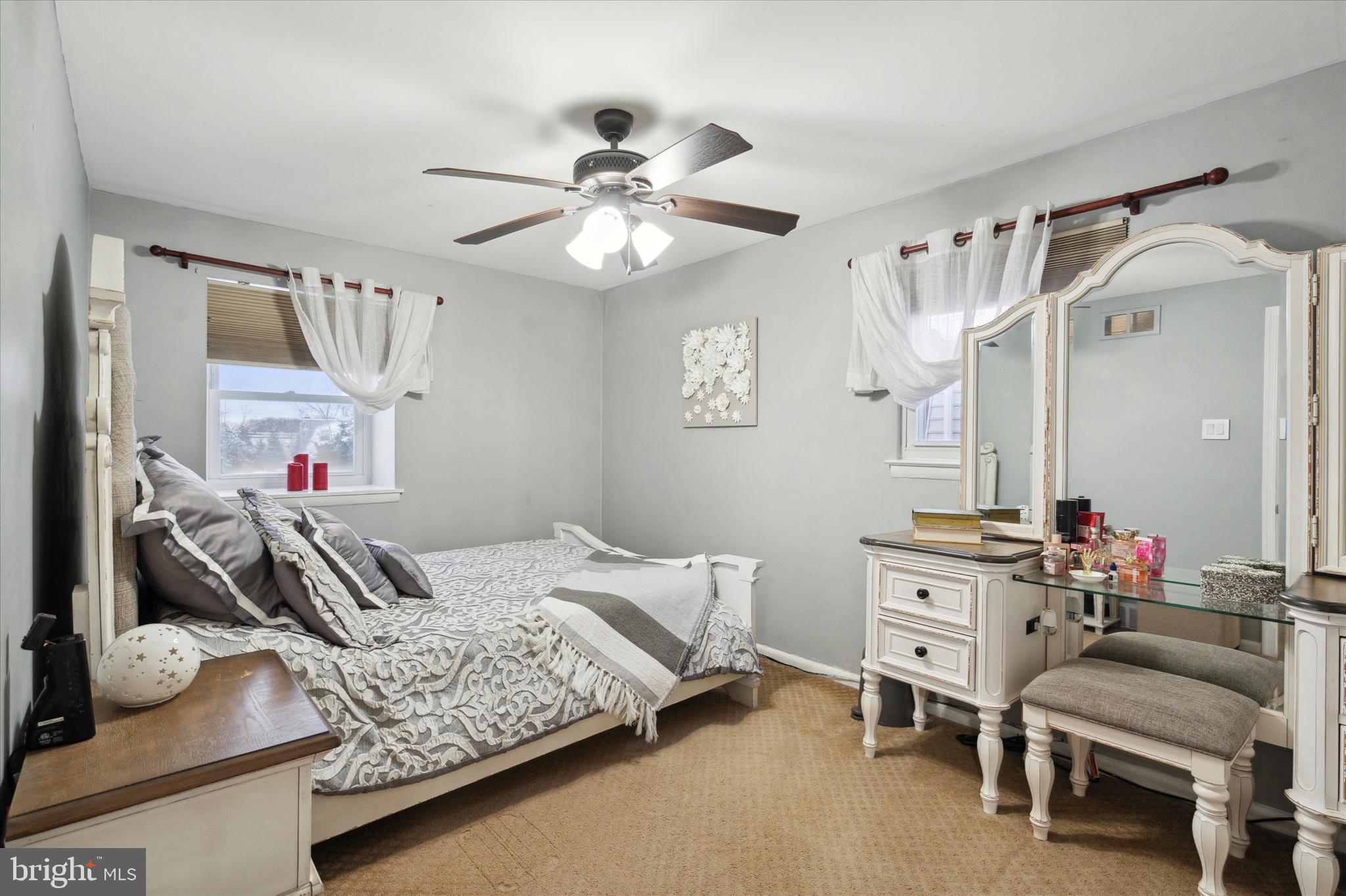 2717 Northview Road Philadelphia, PA 19152 - Photo 18 of 26