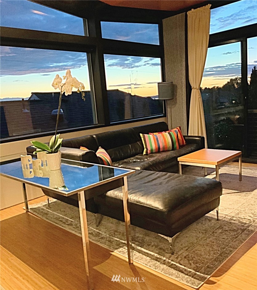 706 West Howe Street Seattle, WA 98119 - Photo 11 of 40 Gallery Image 11