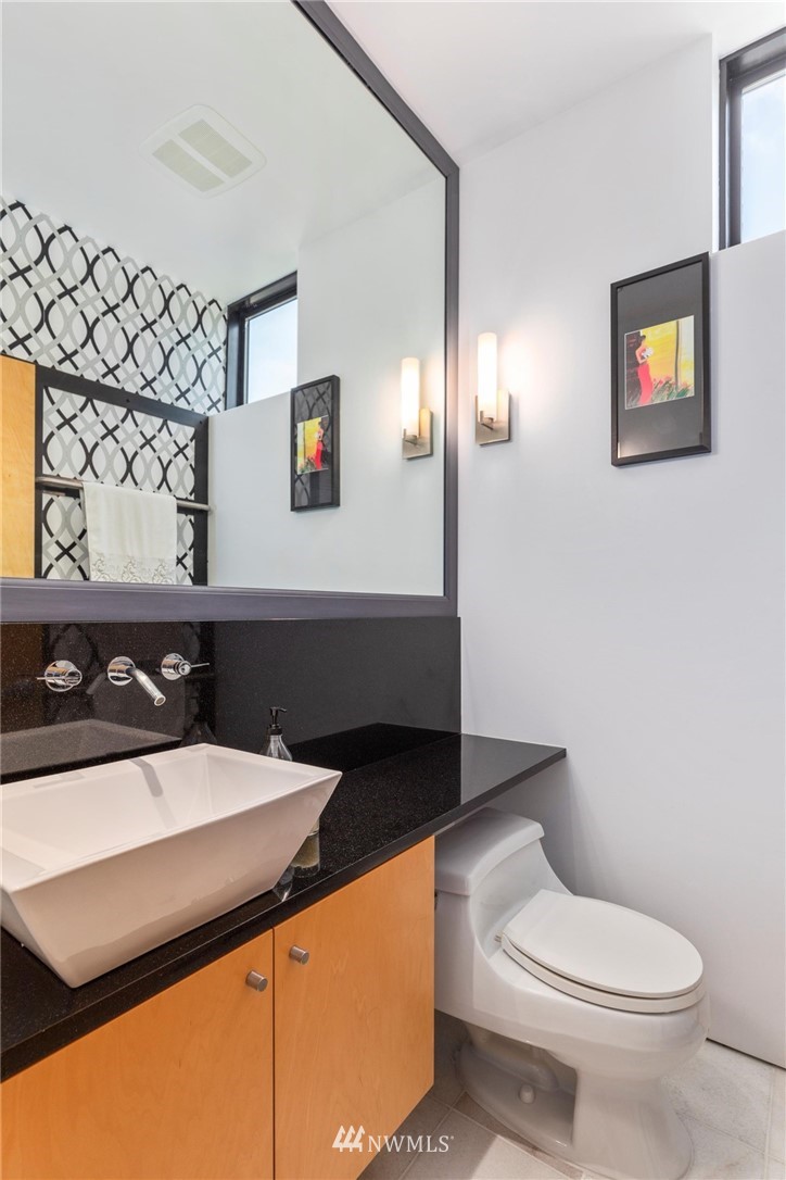 706 West Howe Street Seattle, WA 98119 - Photo 23 of 40 Gallery Image 23
