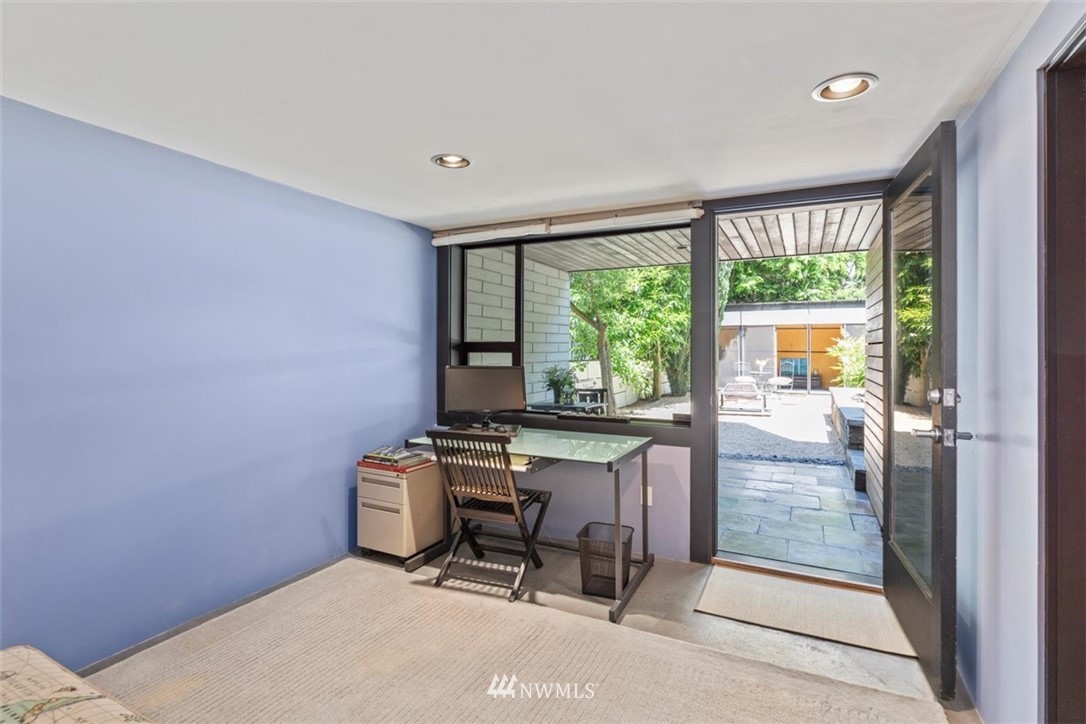 706 West Howe Street Seattle, WA 98119 - Photo 33 of 40 Gallery Image 33