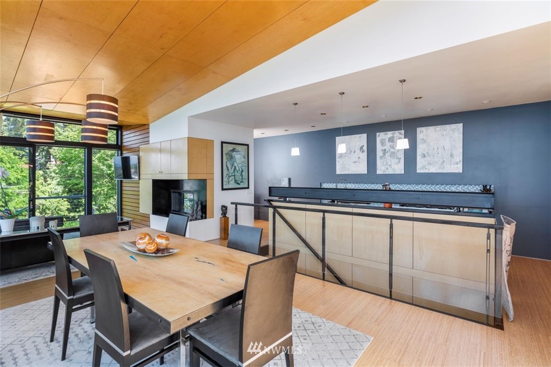 706 West Howe Street Seattle, WA 98119 - Photo 8 of 40 Gallery Image 8