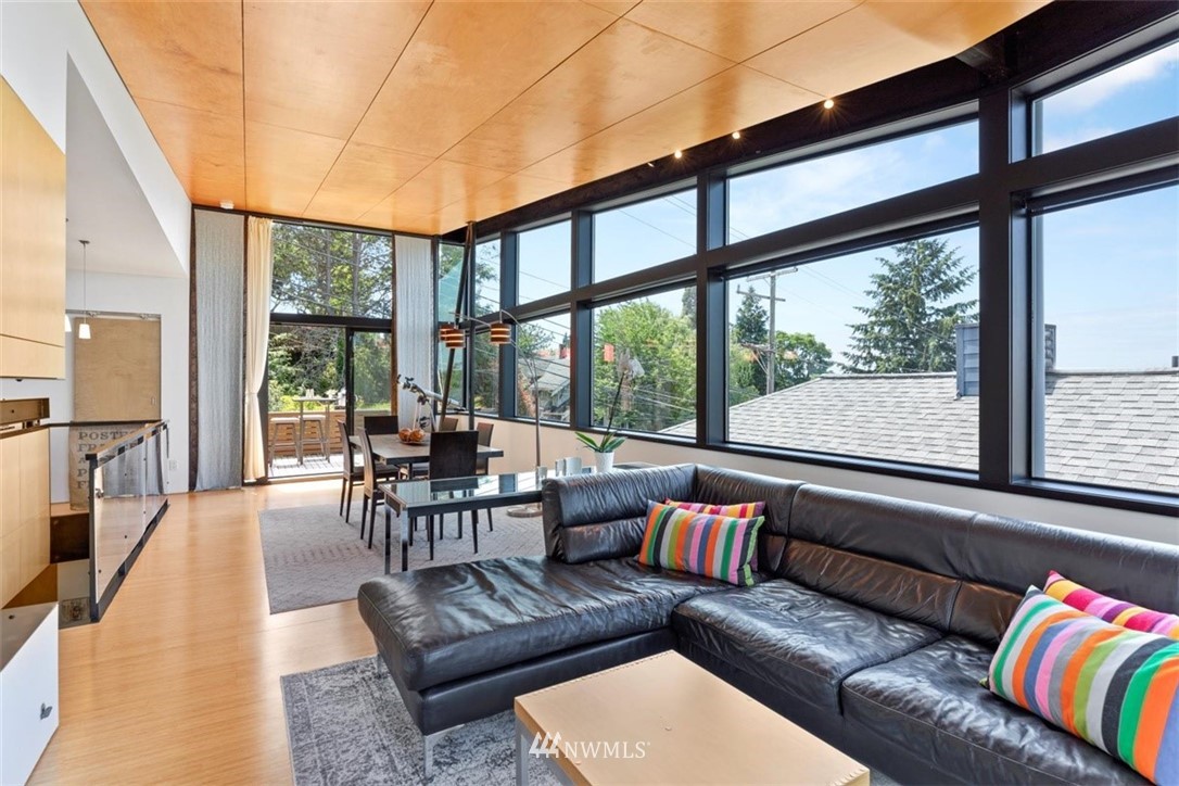 706 West Howe Street Seattle, WA 98119 - Photo 9 of 40 Gallery Image 9