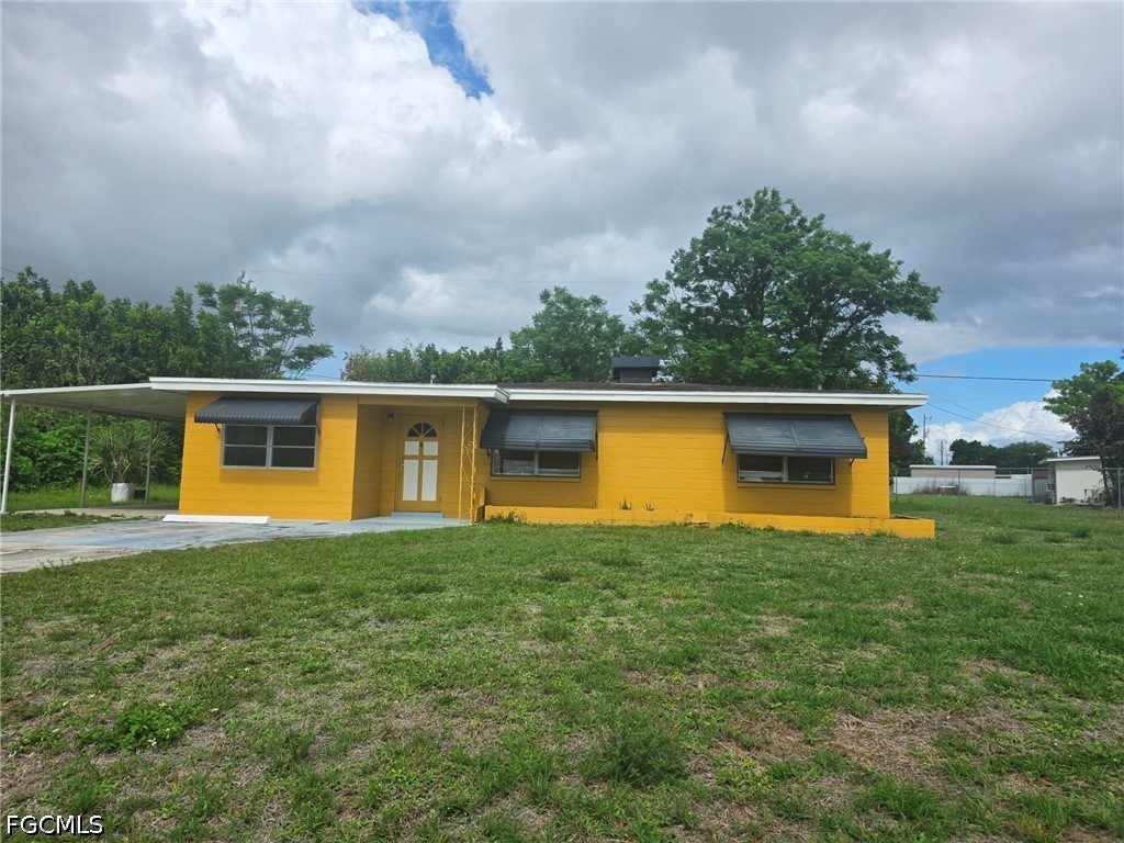 102 Connecticut Road Lehigh Acres, FL 33936 - Photo 1 of 15