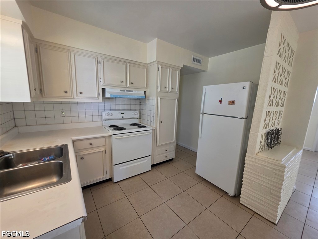 102 Connecticut Road Lehigh Acres, FL 33936 - Photo 11 of 15