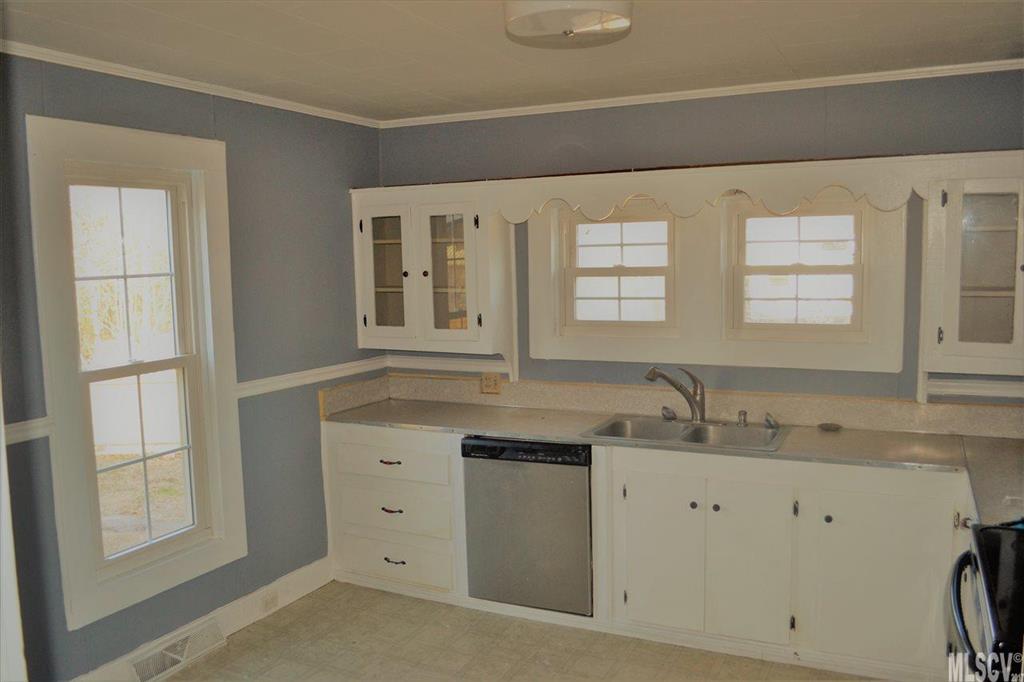 2140 Zion Road Morganton, NC 28655 - Photo 3 of 22 Gallery Image 3