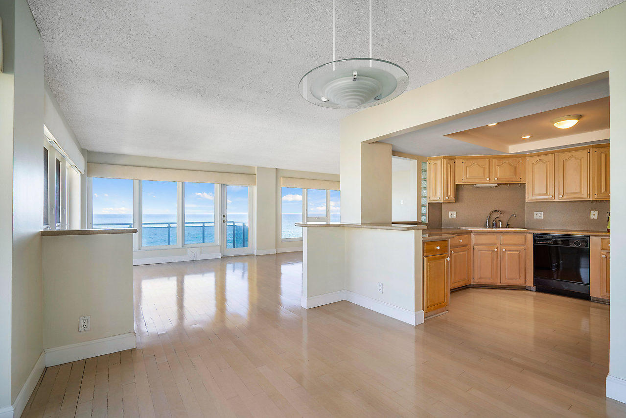 2066 North Ocean Boulevard, Unit 5NE Boca Raton, FL 33431 - Photo 6 of 51 dining area