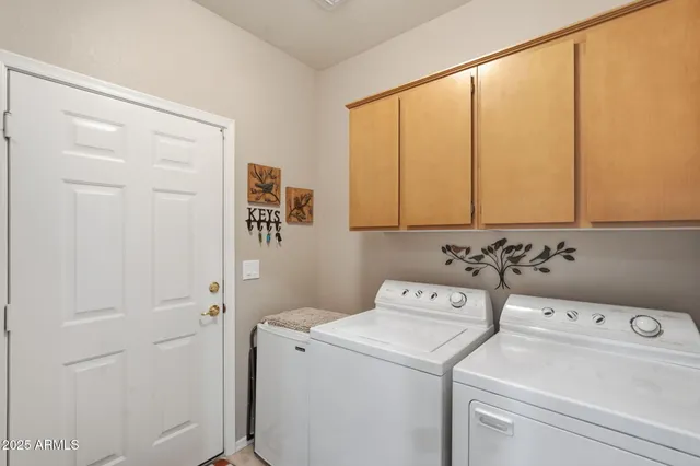 a view of a patio with garden
