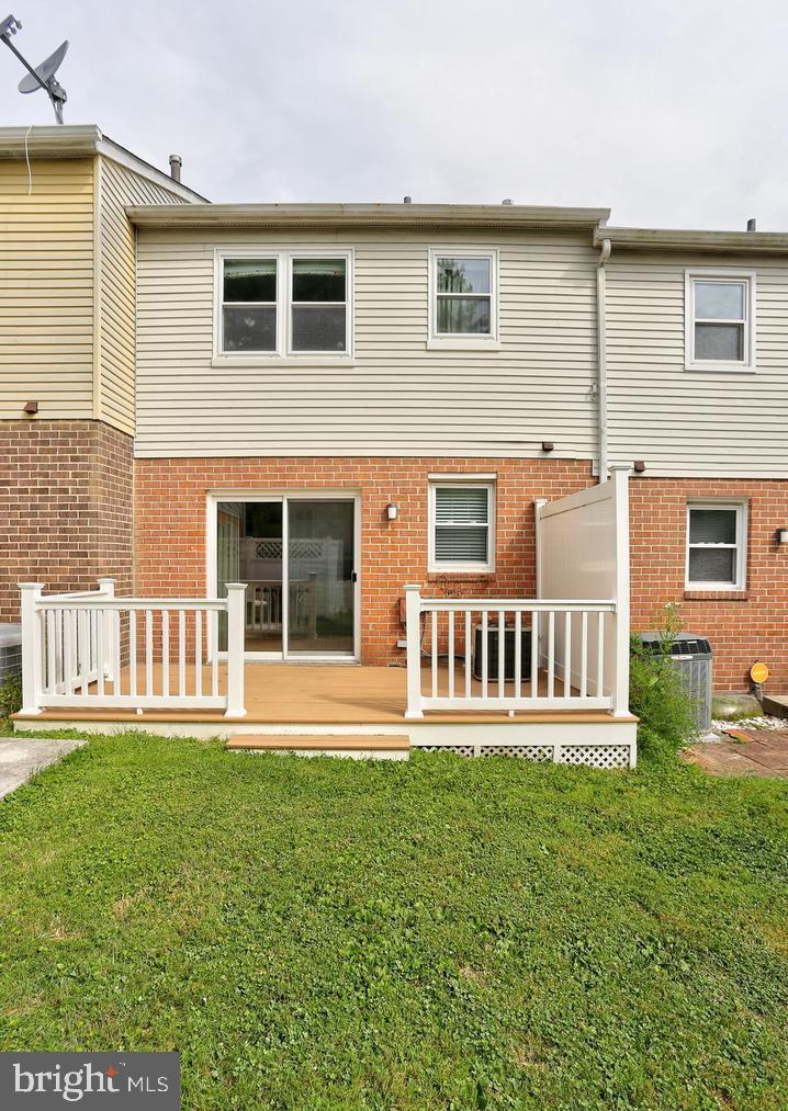 5 Cardor Court, Unit 5 Nottingham, MD 21236 - Photo 11 of 11 front view of a house with a yard