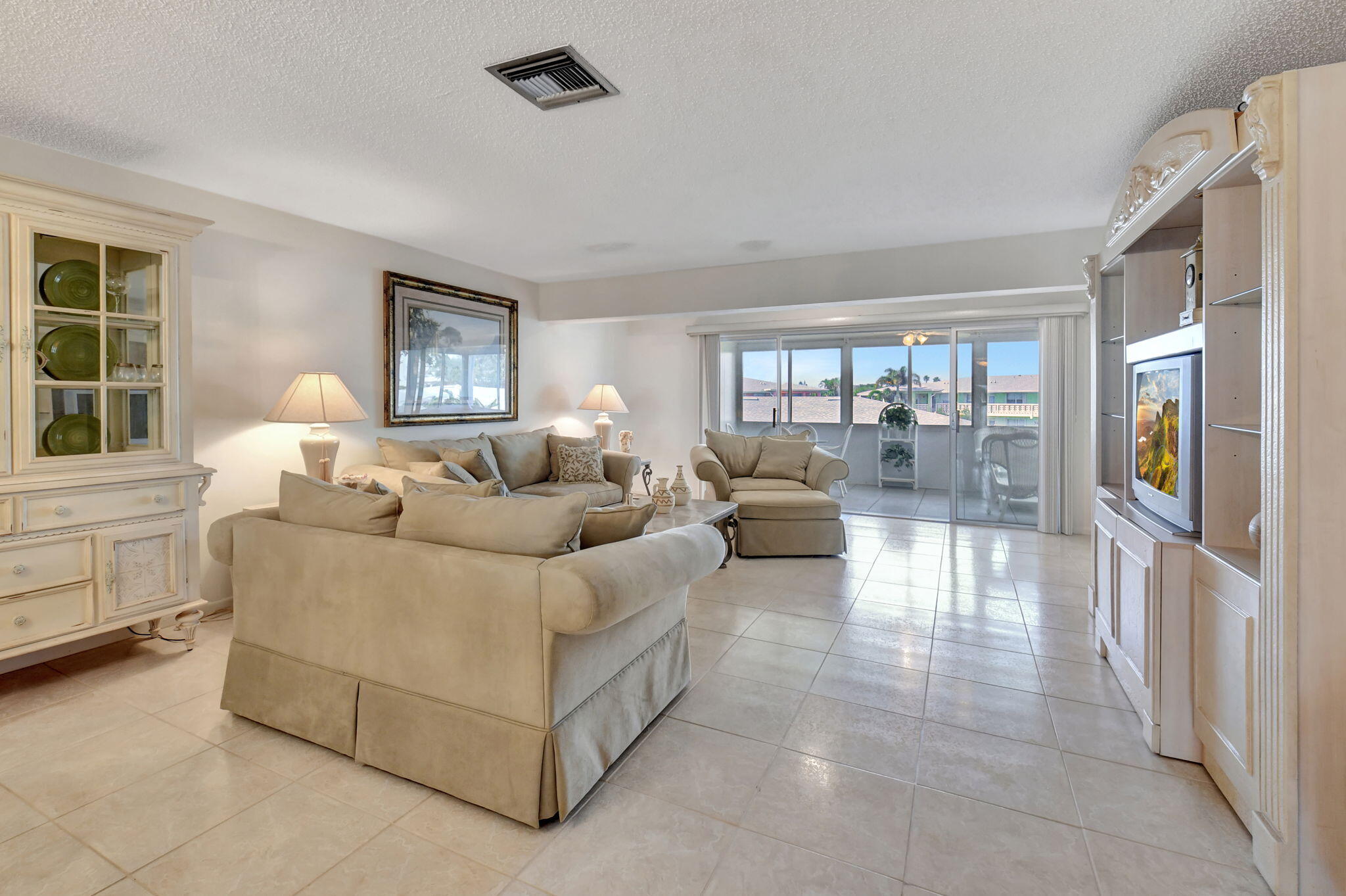 1670 Northwest 18th Avenue, Unit 202 Delray Beach, FL 33445 - Photo 13 of 35 13-web-or-mls-DSC_7576