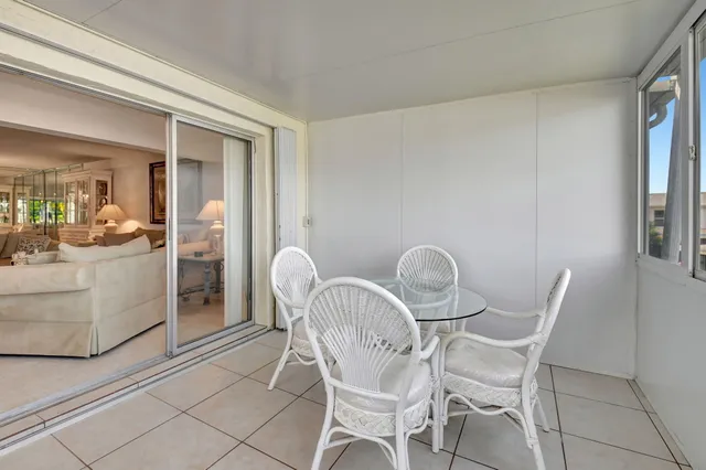 $169,900 | 1670 Northwest 18th Avenue, Unit 202, Delray Beach, FL 33445