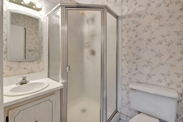 $169,900 | 1670 Northwest 18th Avenue, Unit 202, Delray Beach, FL 33445