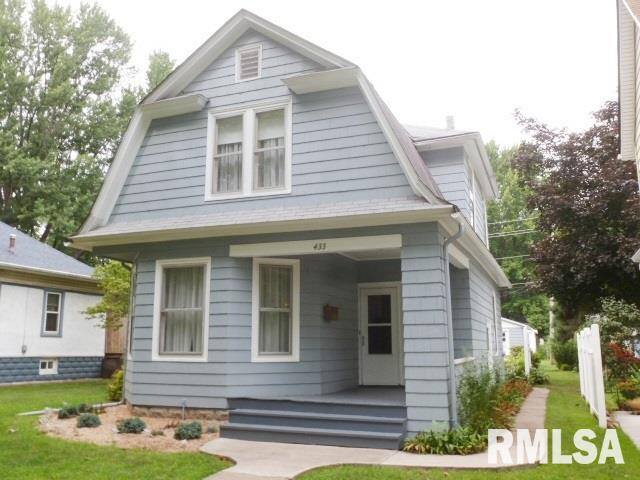 433 40th Street Moline, IL 61265 - Photo 1 of 24 Gallery Image 1