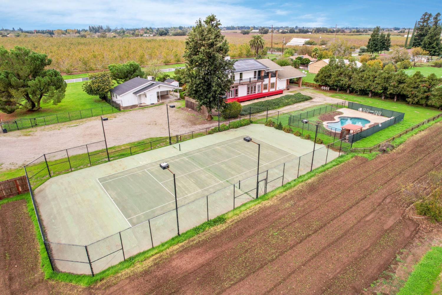 5766 Alpine Road Stockton, CA 95215 - Photo 13 of 99