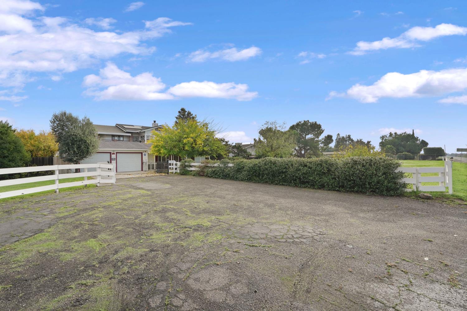 5766 Alpine Road Stockton, CA 95215 - Photo 27 of 99